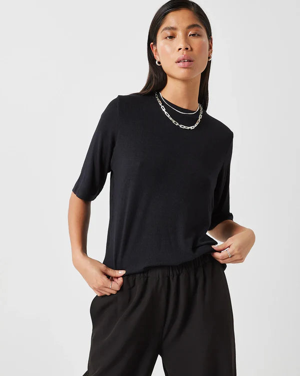 Siga Short Sleeve Shirt