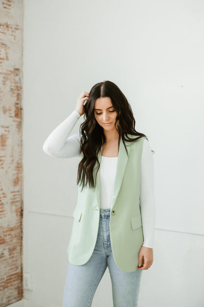 Stella Sleeveless Blazer - Pistachio